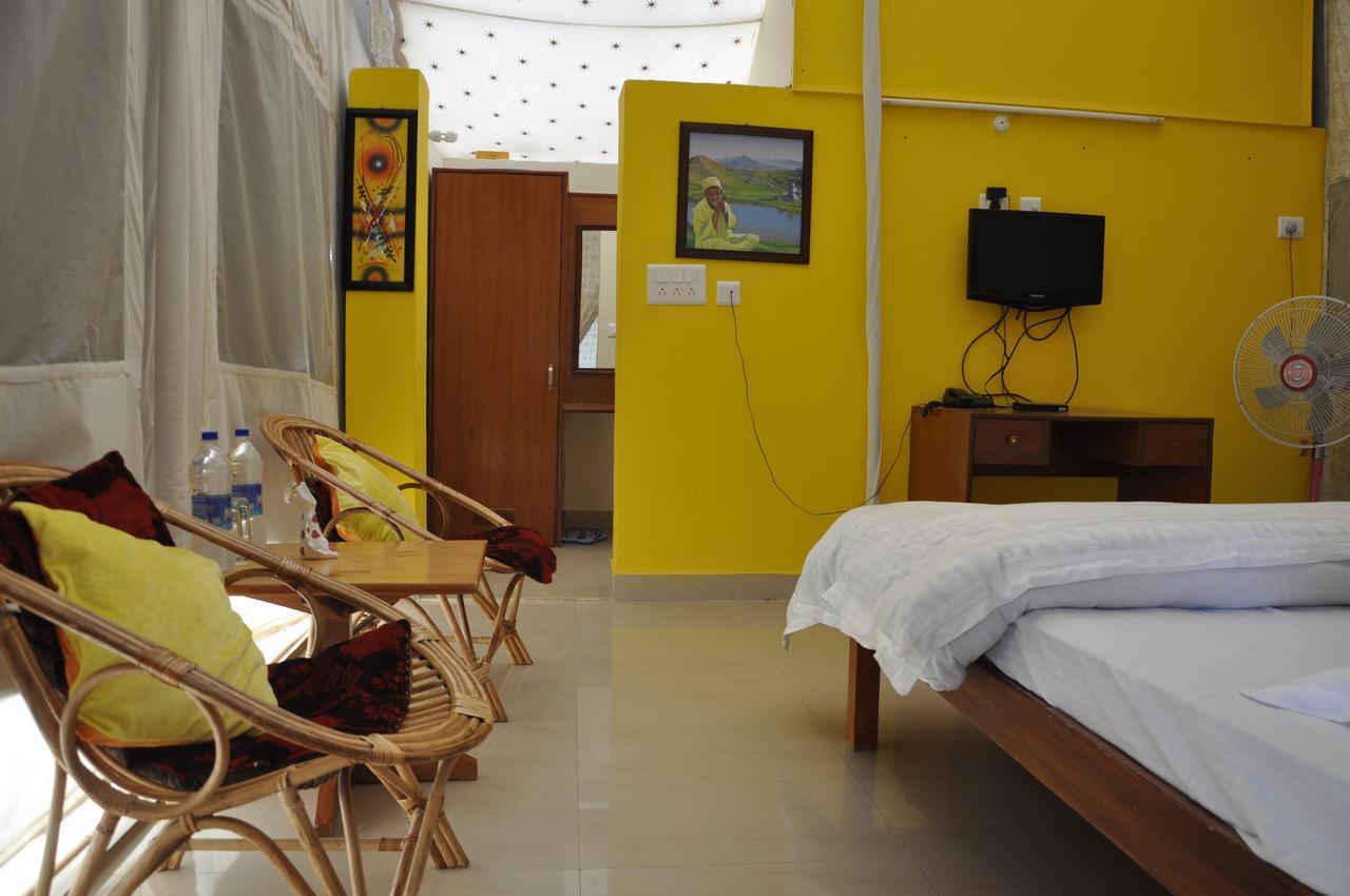 Tatva Bir Tents And Hotel Kangar Esterno foto
